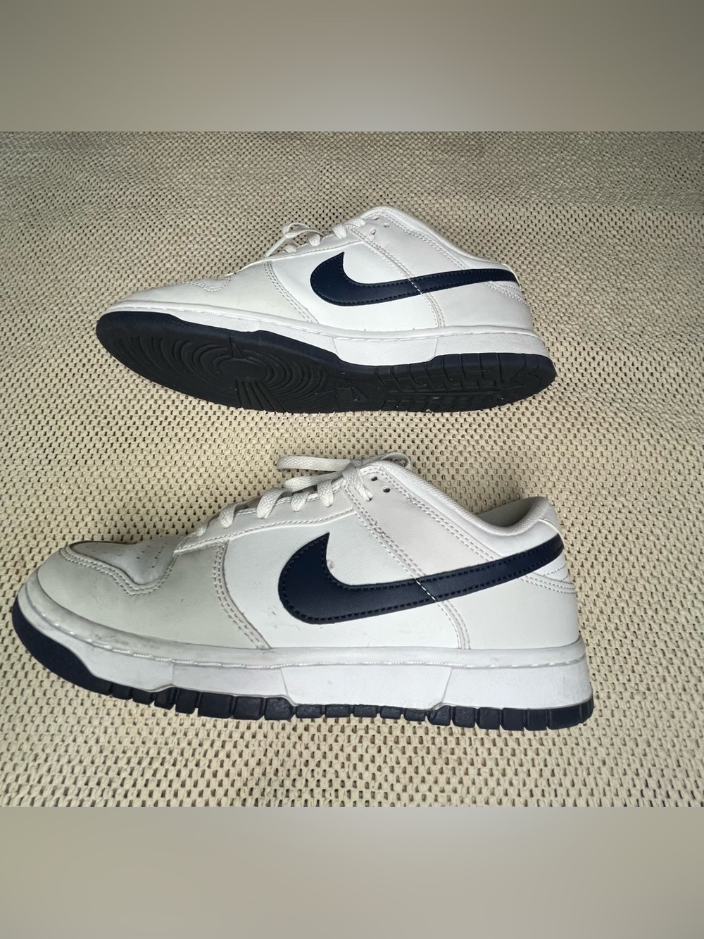 Nike Dunk Low White Navy Fashion Sneakers men size 9 white navy blue